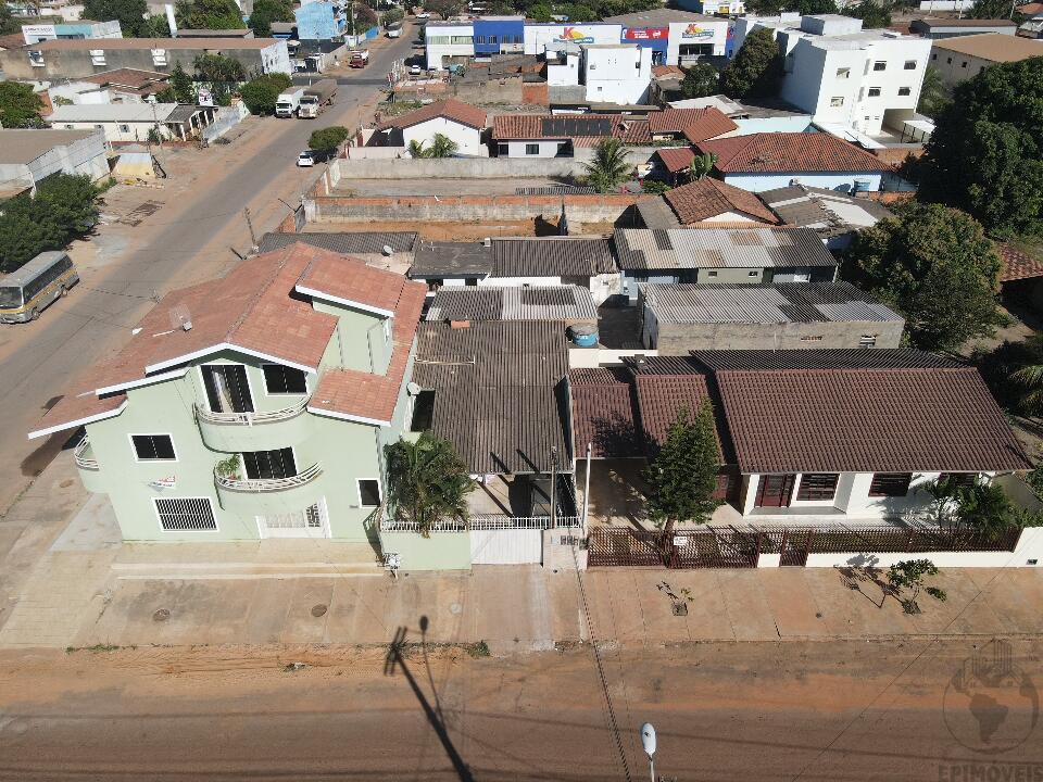 2 Casas – no Centro de LEM-BA